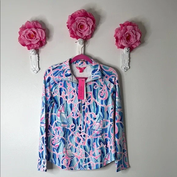 Lilly Pulitzer Skipper Popover, UPF50+ in Skim Blue Reel Nauti, Small. - Picture 2 of 13